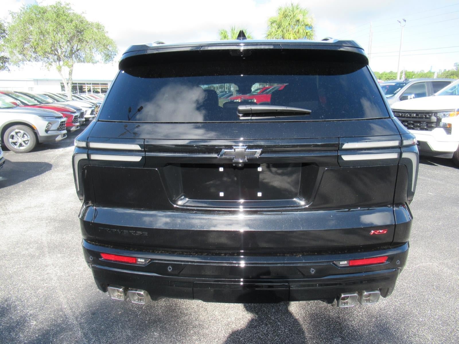New 2027 Chevrolet Traverse RS FWD image 6