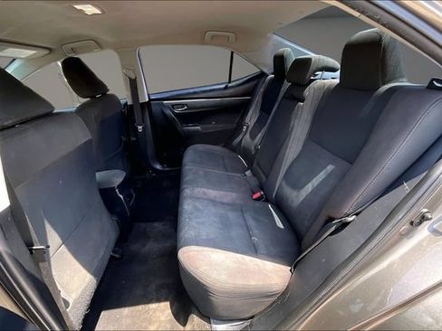 Used 2018 Toyota Corolla LE FWD image 24