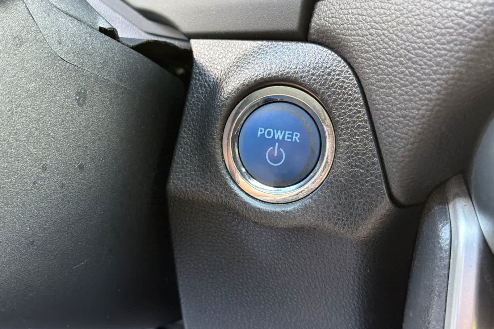 Used 2019 Toyota RAV4 XSE AWD/4WD image 25