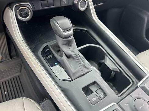 Used 2025 Toyota Grand Highlander FWD image 27