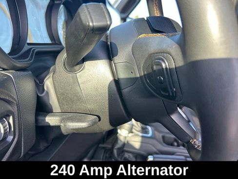 Used 2024 Jeep Wrangler Unlimited Sport AWD/4WD image 35