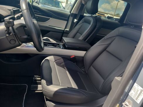 Certified 2025 Lincoln Nautilus Premier AWD/4WD image 15