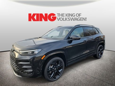 New 2026 Volkswagen Tiguan SE R-Line image 8