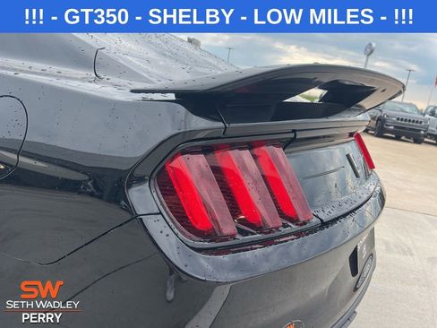 Used 2020 Ford Mustang Shelby GT350 w/ Technology Package image 9