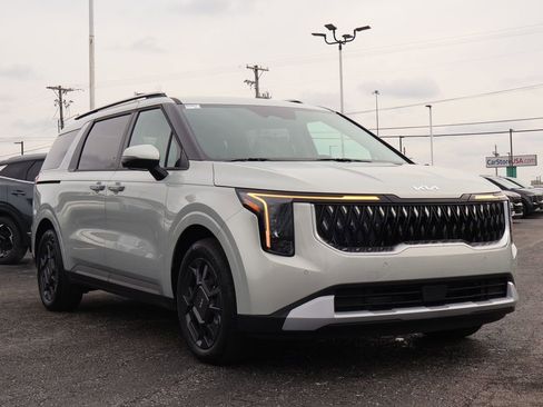 New 2026 Kia Carnival EX FWD image 1