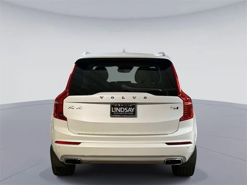 Used 2020 Volvo XC90 T6 Momentum w/ Protection Package Premier image 11