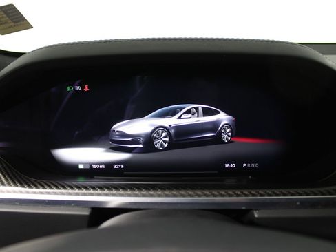 Used 2022 Tesla Model S Plaid image 18