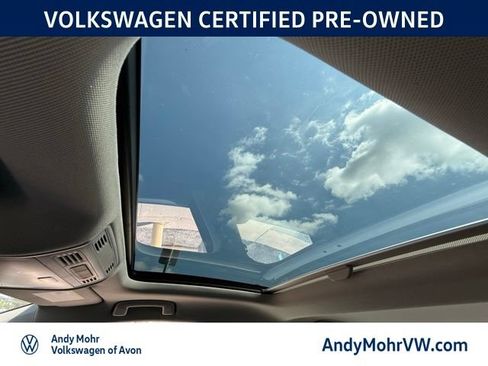 Used 2025 Volkswagen Jetta SEL FWD image 31