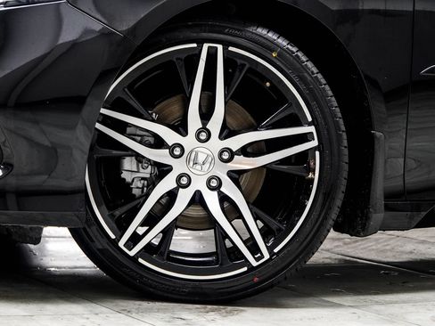 Used 2021 Honda Accord Touring image 3