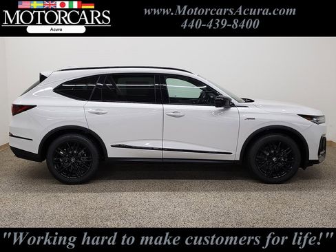 New 2026 Acura MDX A-Spec image 2