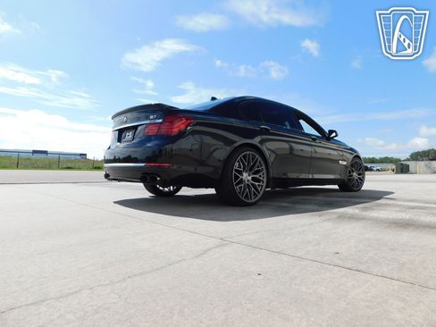 Used 2013 BMW ALPINA B7 xDrive LWB image 15