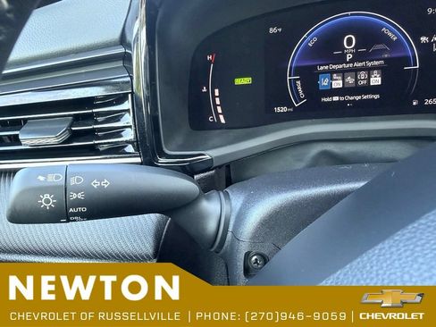 Used 2026 Toyota Camry SE FWD image 23