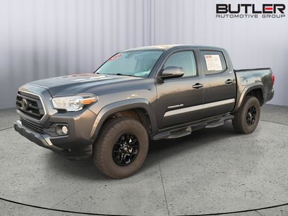 Used 2022 Toyota Tacoma SR5 w/ Technology Package