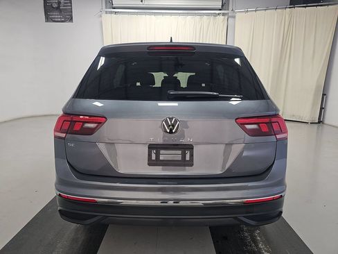 Used 2024 Volkswagen Tiguan SE FWD image 3