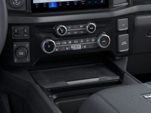 New 2026 Ford F250 Platinum image 43