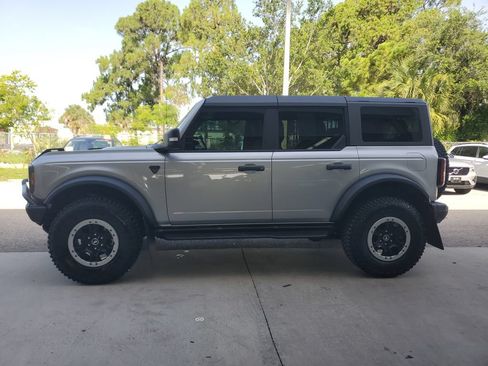 Used 2024 Ford Bronco Badlands AWD/4WD image 8