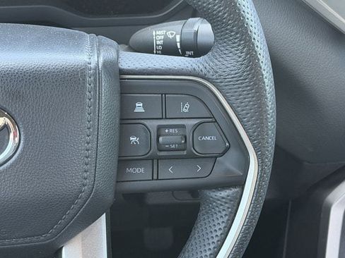 Used 2026 Toyota Tundra Limited AWD/4WD image 13