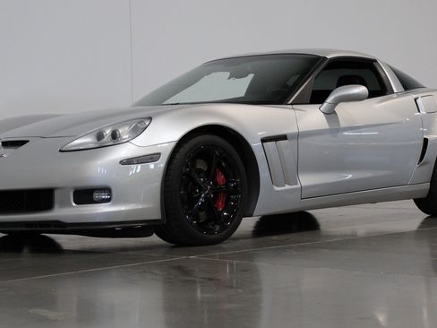 Used 2013 Chevrolet Corvette Grand Sport w/ 2LT Preferred Equipment Group RWD image 37