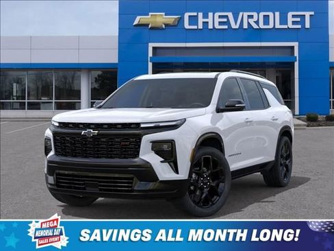 New 2026 Chevrolet Traverse RS w/ LPO, Floor Liner Package AWD/4WD image 6