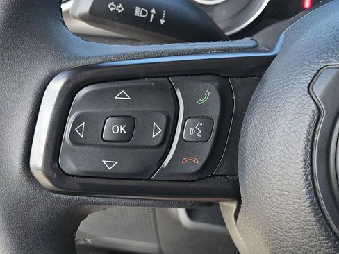 Used 2023 Jeep Wrangler Unlimited Sport AWD/4WD image 17