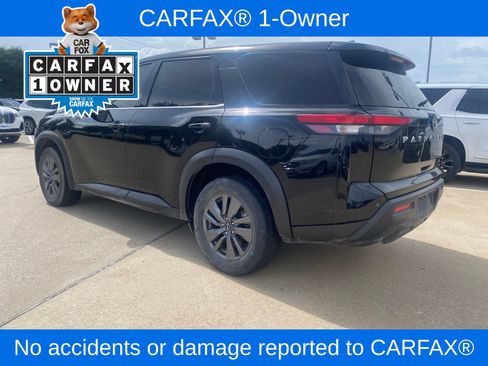 Used 2022 Nissan Pathfinder S FWD image 2