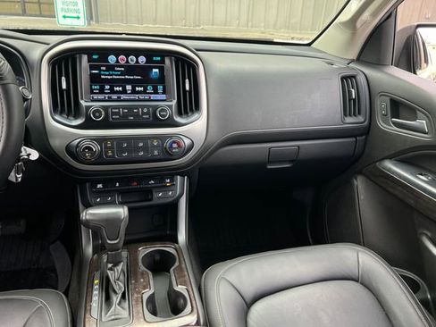 Used 2017 GMC Canyon SLT w/ Driver Alert Package image 14