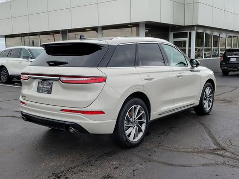 Certified 2024 Lincoln Corsair Grand Touring w/ Equipment Group 301A AWD/4WD image 4