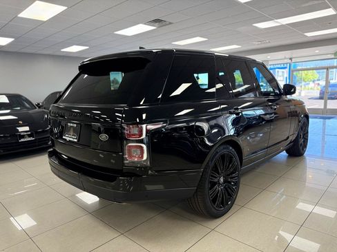 Used 2019 Land Rover Range Rover HSE AWD/4WD image 2
