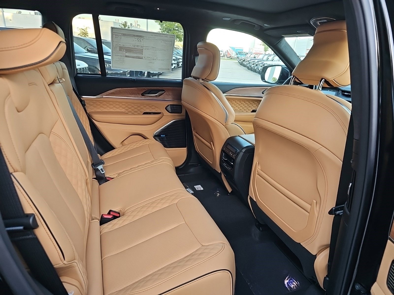 New 2027 Jeep Grand Cherokee Summit AWD/4WD image 15