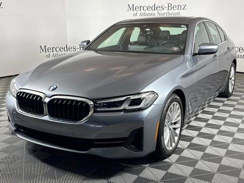 Used 2021 BMW 530i RWD image 3