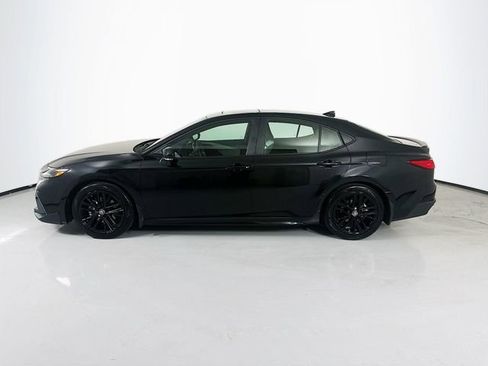 Used 2026 Toyota Camry SE w/ Convenience Package FWD image 6