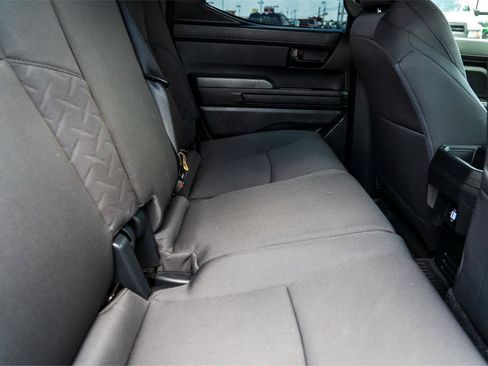 Used 2025 Toyota Tacoma SR5 AWD/4WD image 28