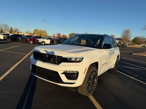 New 2025 Jeep Grand Cherokee Summit w/ Obsidian Package image 1