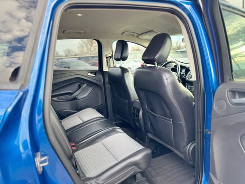 Used 2019 Ford Escape SE FWD image 39