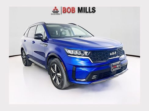 Used 2022 Kia Sorento EX w/ Panoramic Sunroof Package FWD image 1
