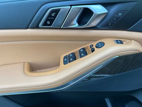 Certified 2023 BMW X5 xDrive40i w/ M Sport Package image 12