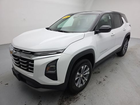 Used 2026 Chevrolet Equinox LT w/ Convenience Package II AWD/4WD image 6