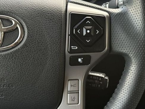 Used 2022 Toyota 4Runner Limited RWD image 15