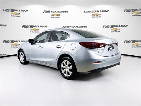 Used 2018 MAZDA MAZDA3 Sport image 5