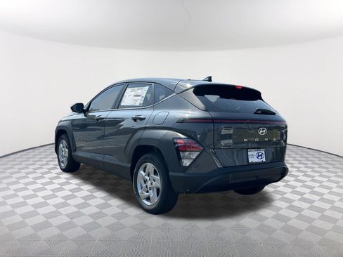 New 2026 Hyundai Kona SE image 8