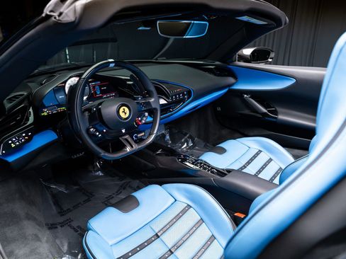 Used 2022 Ferrari SF90 Spider AWD/4WD image 61