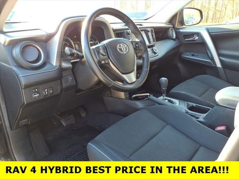 Used 2018 Toyota RAV4 XLE w/ Convenience Package image 13