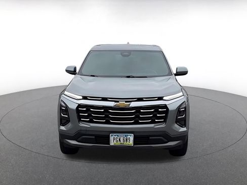 Used 2025 Chevrolet Equinox LT FWD image 4