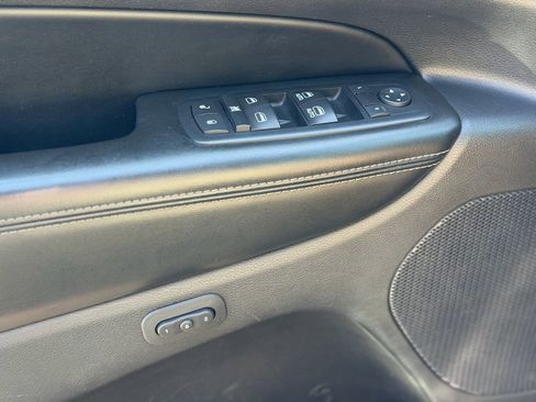 Used 2017 Jeep Grand Cherokee Limited w/ Luxury Group II AWD/4WD image 25