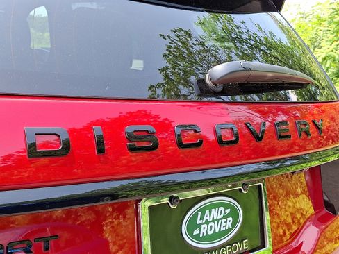 Certified 2025 Land Rover Discovery Sport Dynamic SE image 29