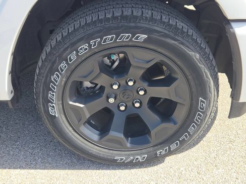 Used 2025 RAM 1500 Lone Star RWD image 31