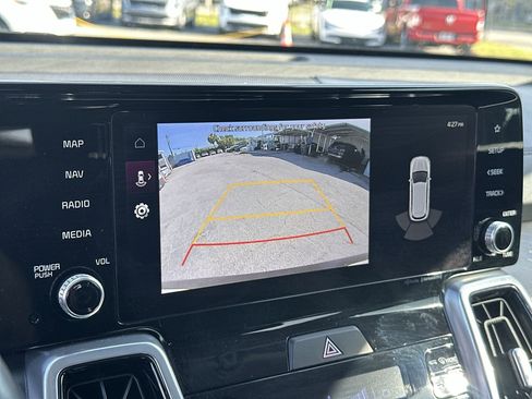 Certified 2023 Kia Sorento SX FWD image 22