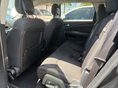 Used 2015 Dodge Journey SXT w/ Flexible Seating Group FWD image 8