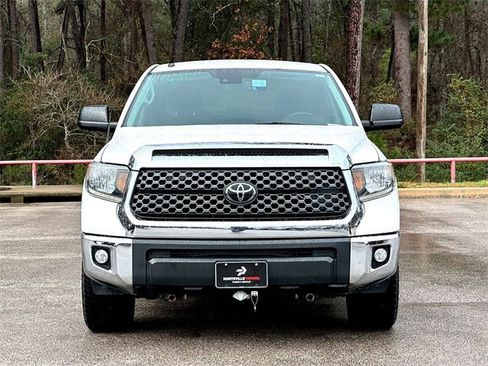 Used 2018 Toyota Tundra SR5 image 3
