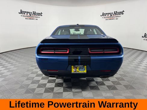 Used 2023 Dodge Challenger SXT w/ Blacktop Package image 8